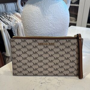 Michael Kors Signature Clutch